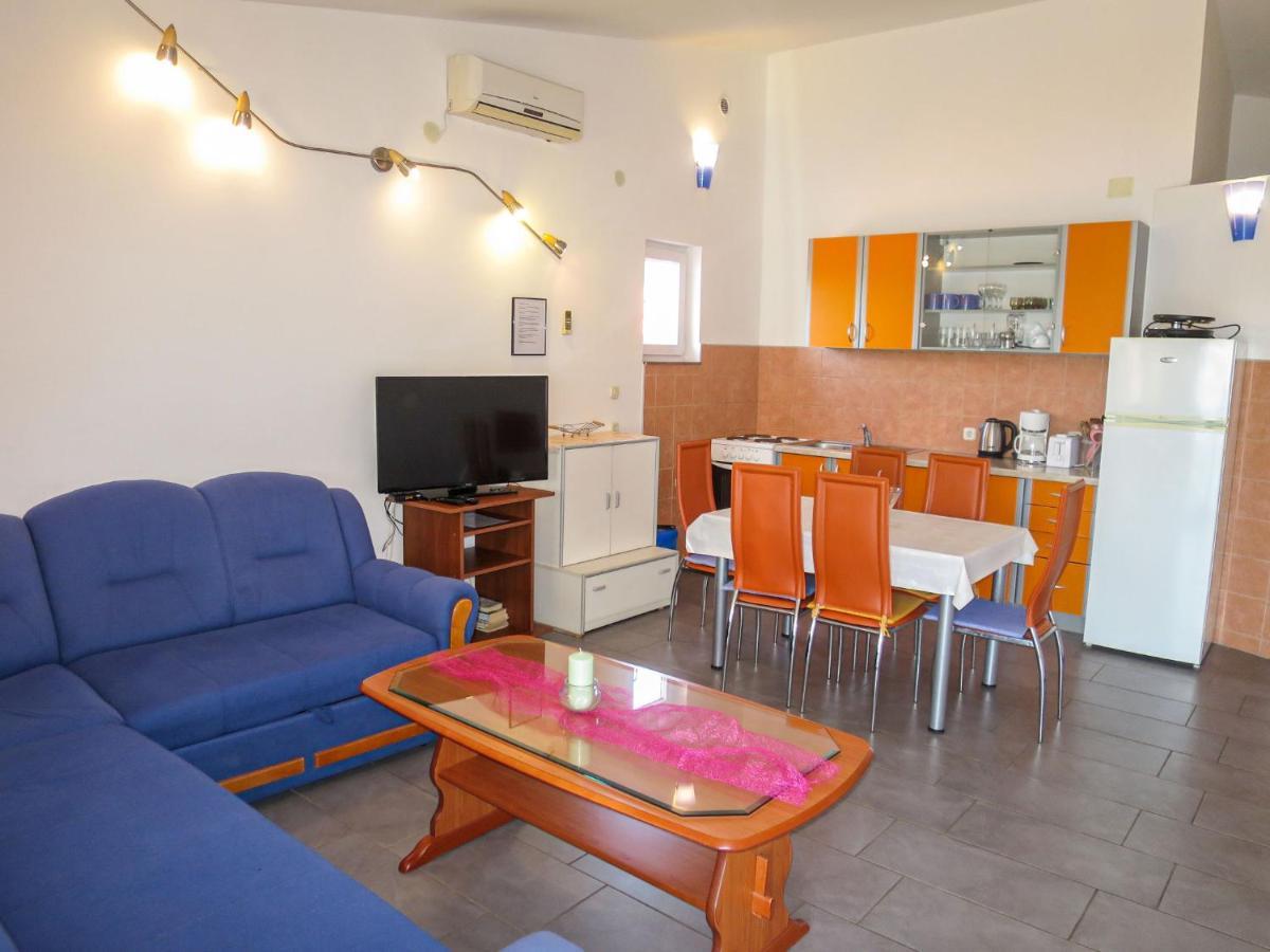 Apartment Ivanka 2 By Interhome Ясенице Екстер'єр фото